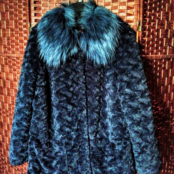 Adrienne Landau Jackets & Blazers - ADRIENNE LANDAU NAVY FAUX FUR COAT-(NWOT)